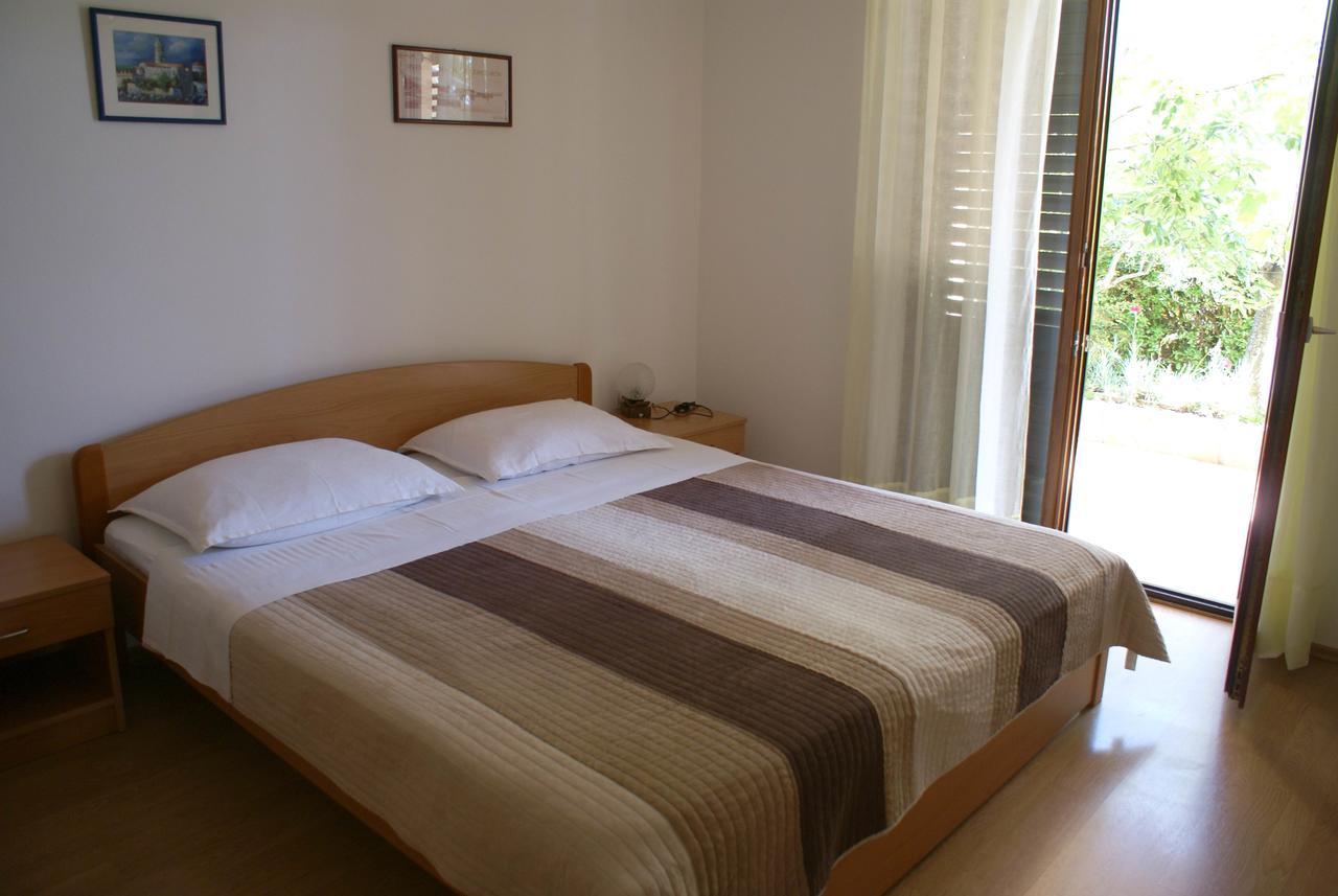 Apartment Ana M Krk Town Exterior photo